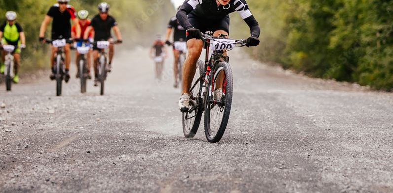  Gravel bicykel            